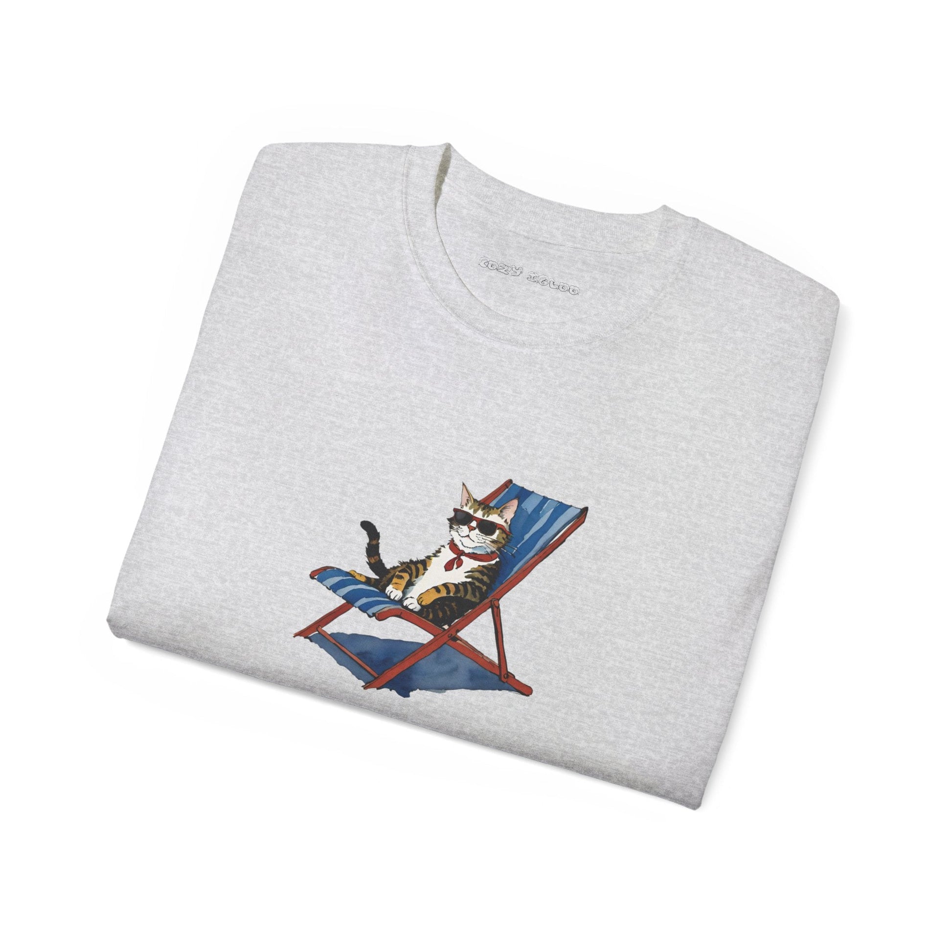 Cat, but he's on vacation Tee - Cozy Igloo
