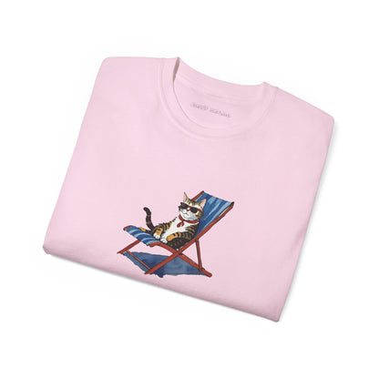Cat, but he's on vacation Tee - Cozy Igloo
